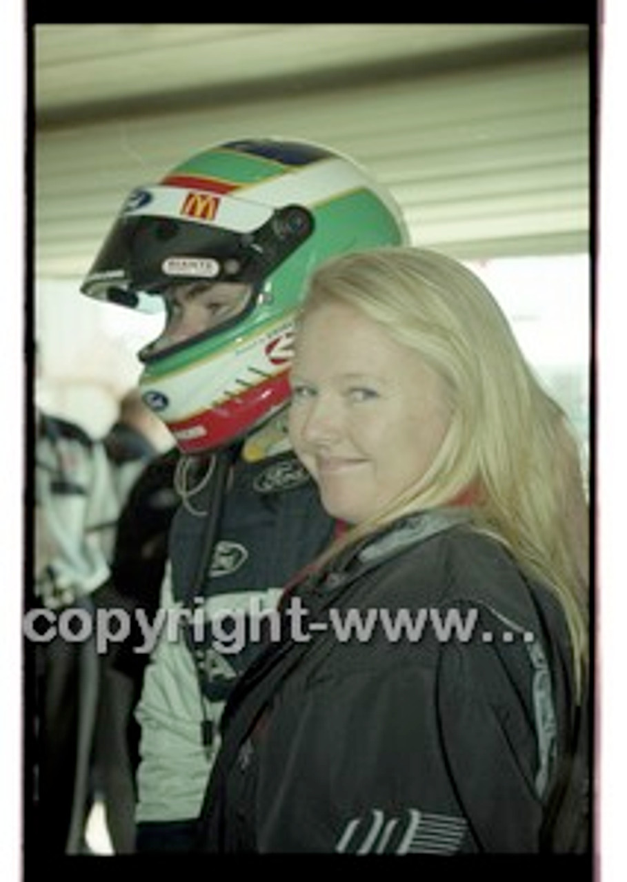 Bathurst 1000, 2001 - Photographer Marshall Cass - Code 01-MC-B01-083