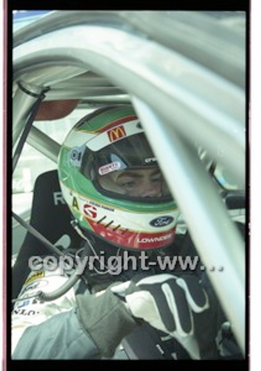 Bathurst 1000, 2001 - Photographer Marshall Cass - Code 01-MC-B01-087