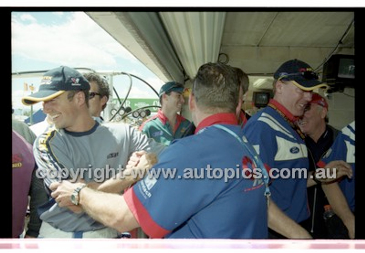 Bathurst 1000, 2001 - Photographer Marshall Cass - Code 01-MC-B01-100