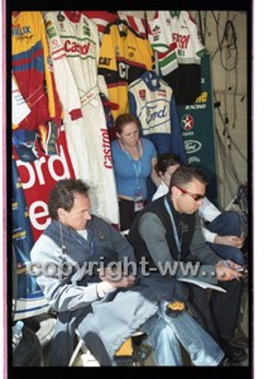 Bathurst 1000, 2001 - Photographer Marshall Cass - Code 01-MC-B01-344