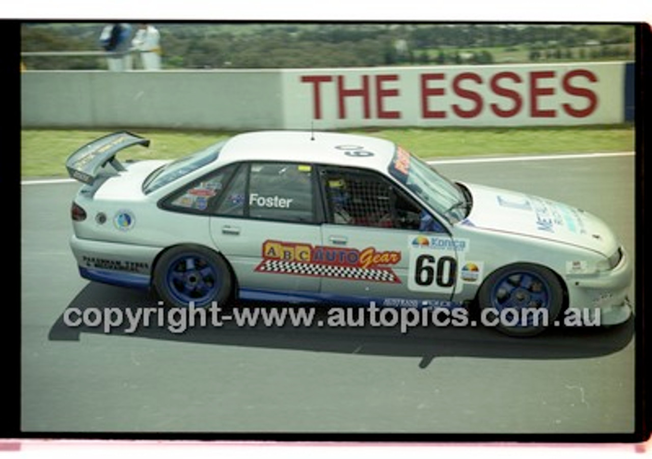 Bathurst 1000, 2001 - Photographer Marshall Cass - Code 01-MC-B01-408