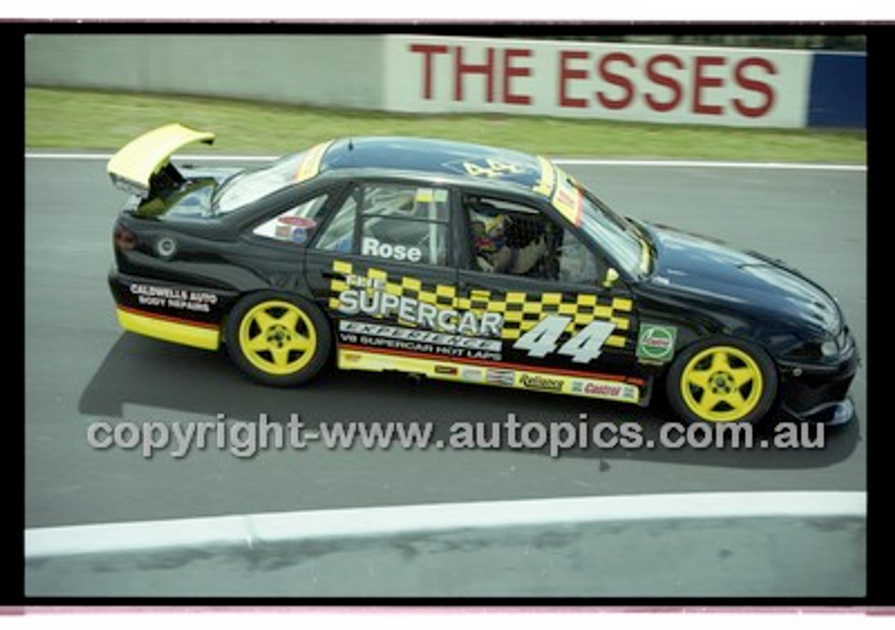 Bathurst 1000, 2001 - Photographer Marshall Cass - Code 01-MC-B01-416