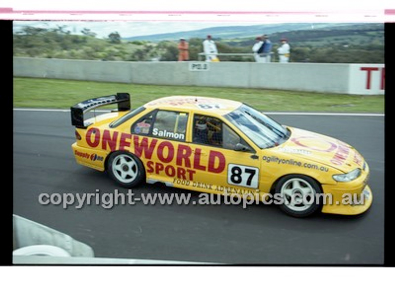 Bathurst 1000, 2001 - Photographer Marshall Cass - Code 01-MC-B01-543