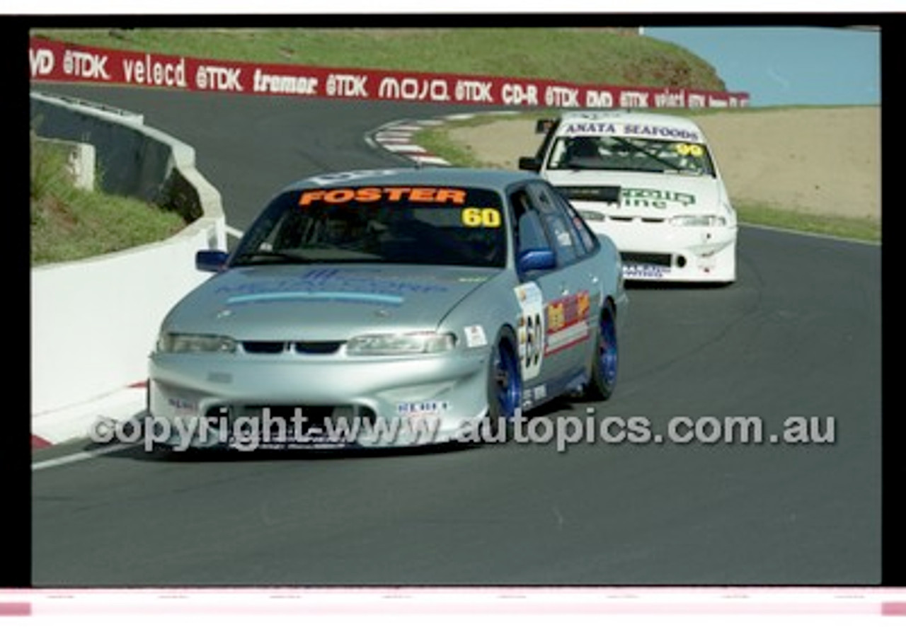Bathurst 1000, 2001 - Photographer Marshall Cass - Code 01-MC-B01-573