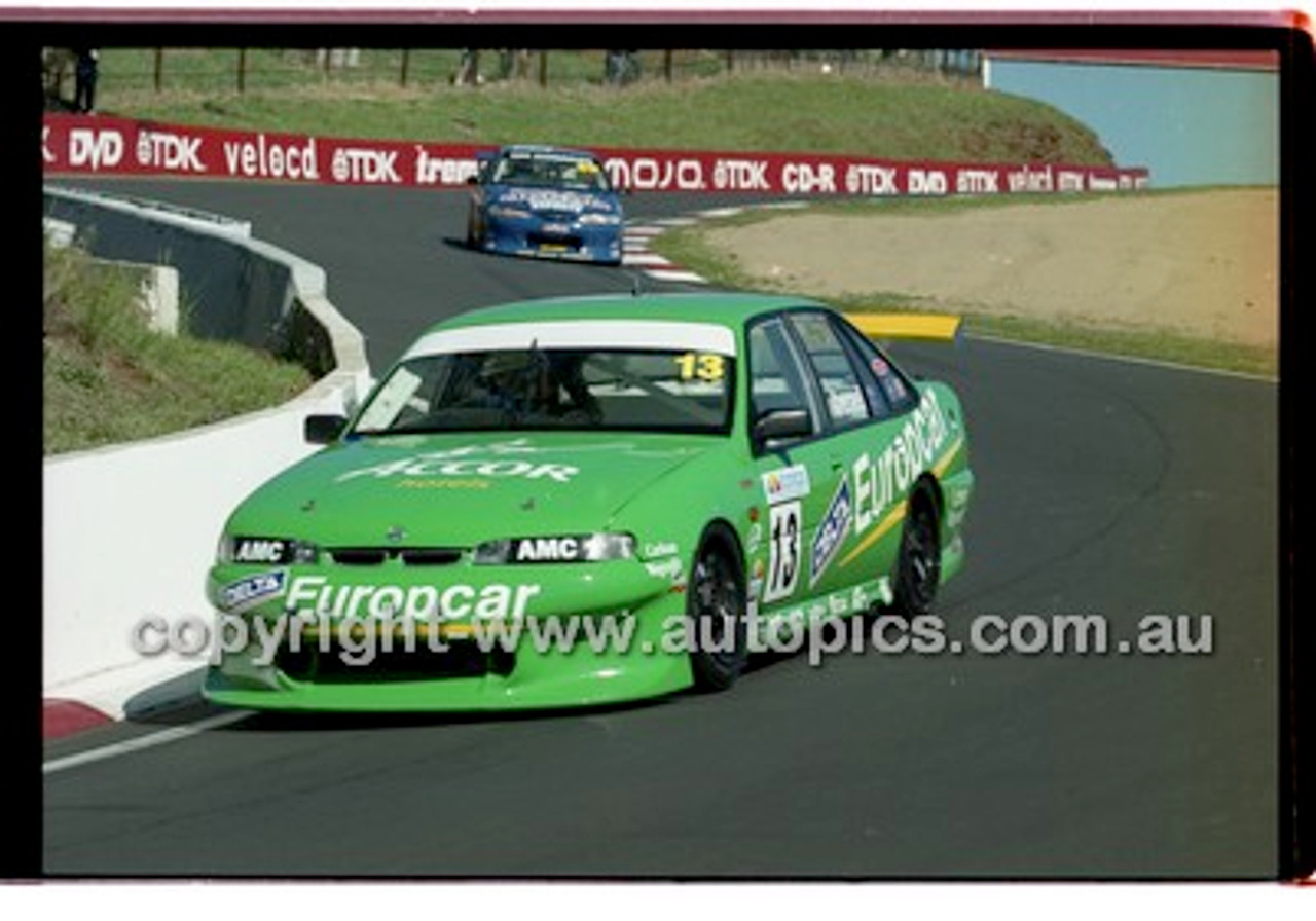 Bathurst 1000, 2001 - Photographer Marshall Cass - Code 01-MC-B01-588