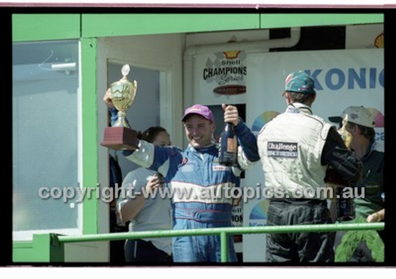 Bathurst 1000, 2001 - Photographer Marshall Cass - Code 01-MC-B01-609