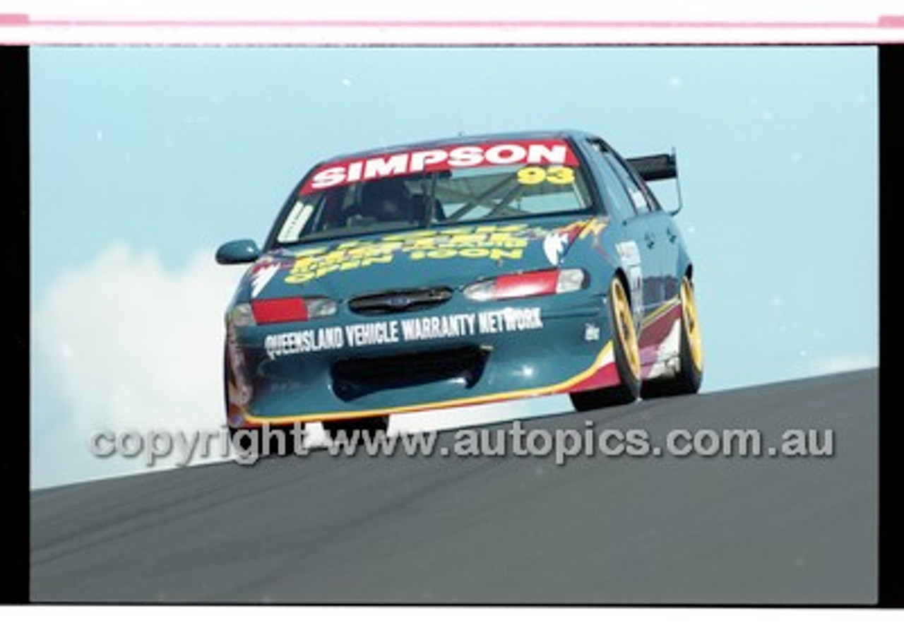 Bathurst 1000, 2001 - Photographer Marshall Cass - Code 01-MC-B01-614