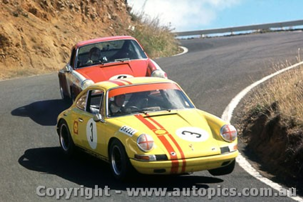 70040  -  Jim McKeown / Brian Foley  -  Porsche 911s - Bathurst 1970 - Photographer David Blanch