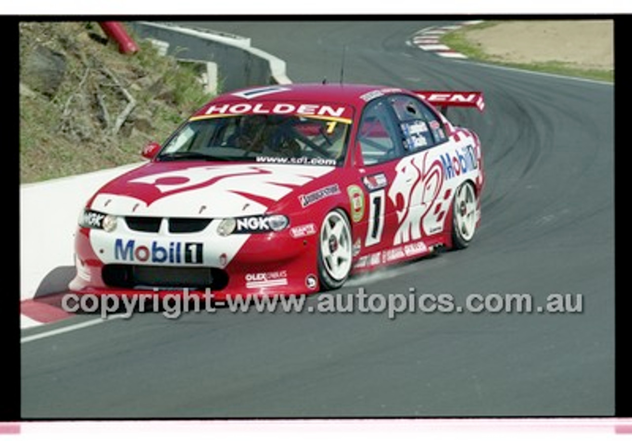 Bathurst 1000, 2001 - Photographer Marshall Cass - Code 01-MC-B01-760