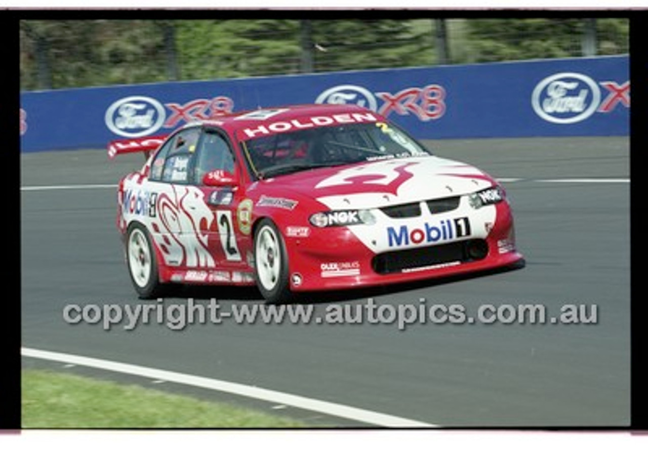 Bathurst 1000, 2001 - Photographer Marshall Cass - Code 01-MC-B01-793