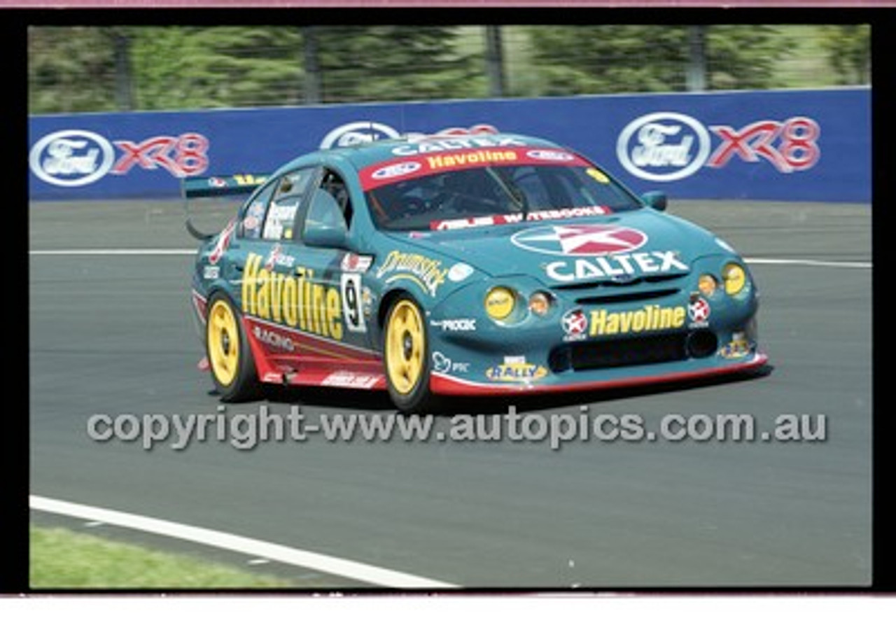 Bathurst 1000, 2001 - Photographer Marshall Cass - Code 01-MC-B01-797
