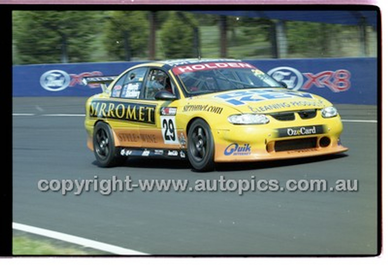 Bathurst 1000, 2001 - Photographer Marshall Cass - Code 01-MC-B01-800