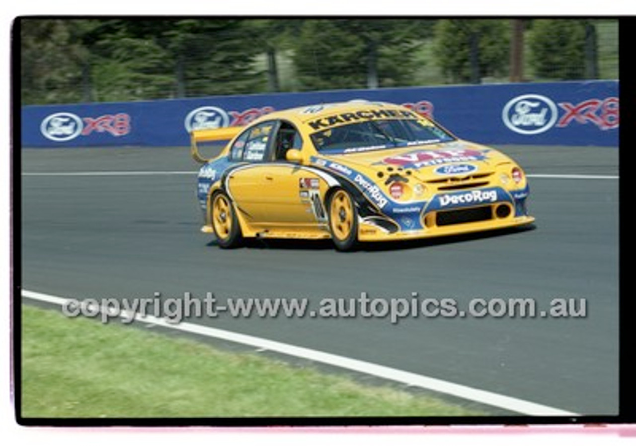Bathurst 1000, 2001 - Photographer Marshall Cass - Code 01-MC-B01-807