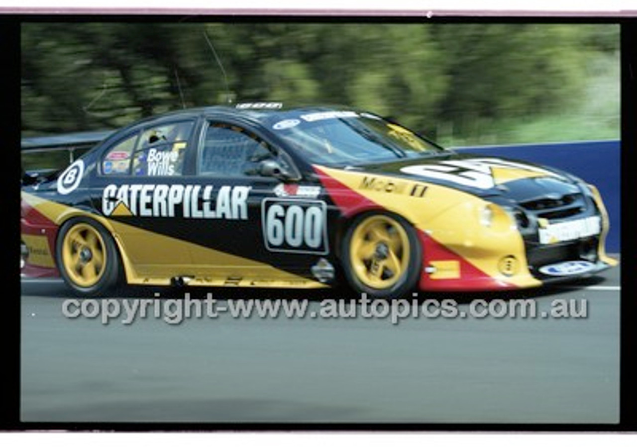 Bathurst 1000, 2001 - Photographer Marshall Cass - Code 01-MC-B01-823