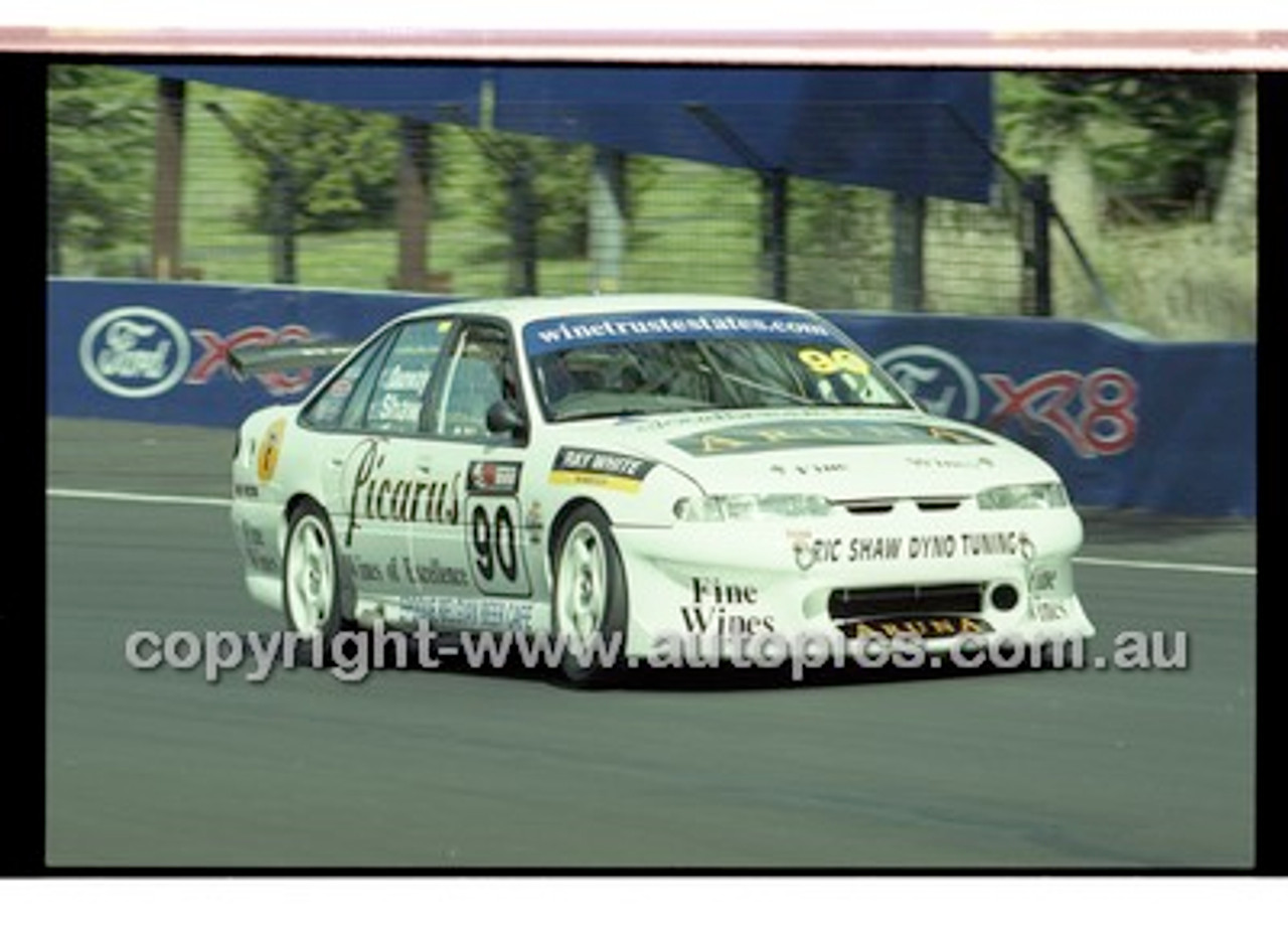 Bathurst 1000, 2001 - Photographer Marshall Cass - Code 01-MC-B01-826
