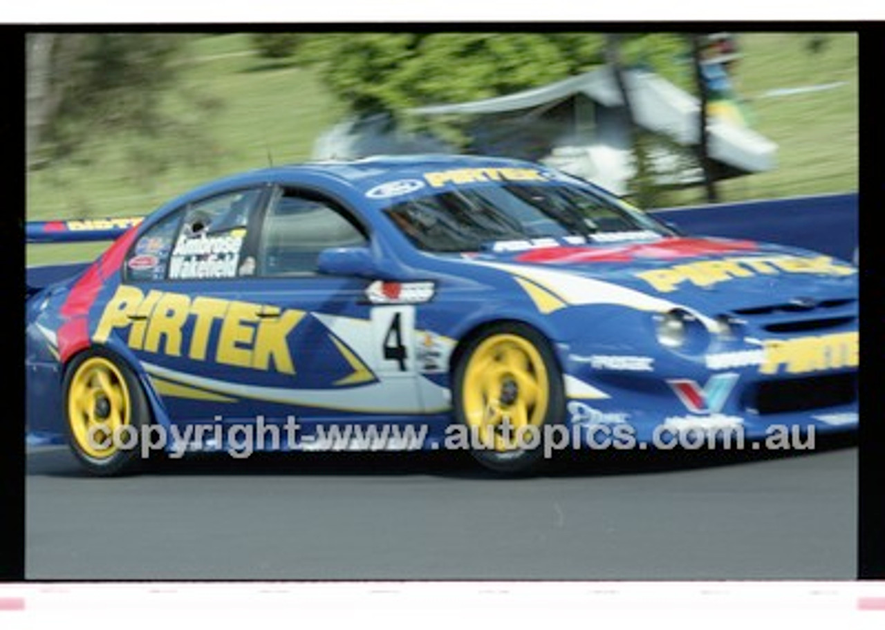 Bathurst 1000, 2001 - Photographer Marshall Cass - Code 01-MC-B01-905