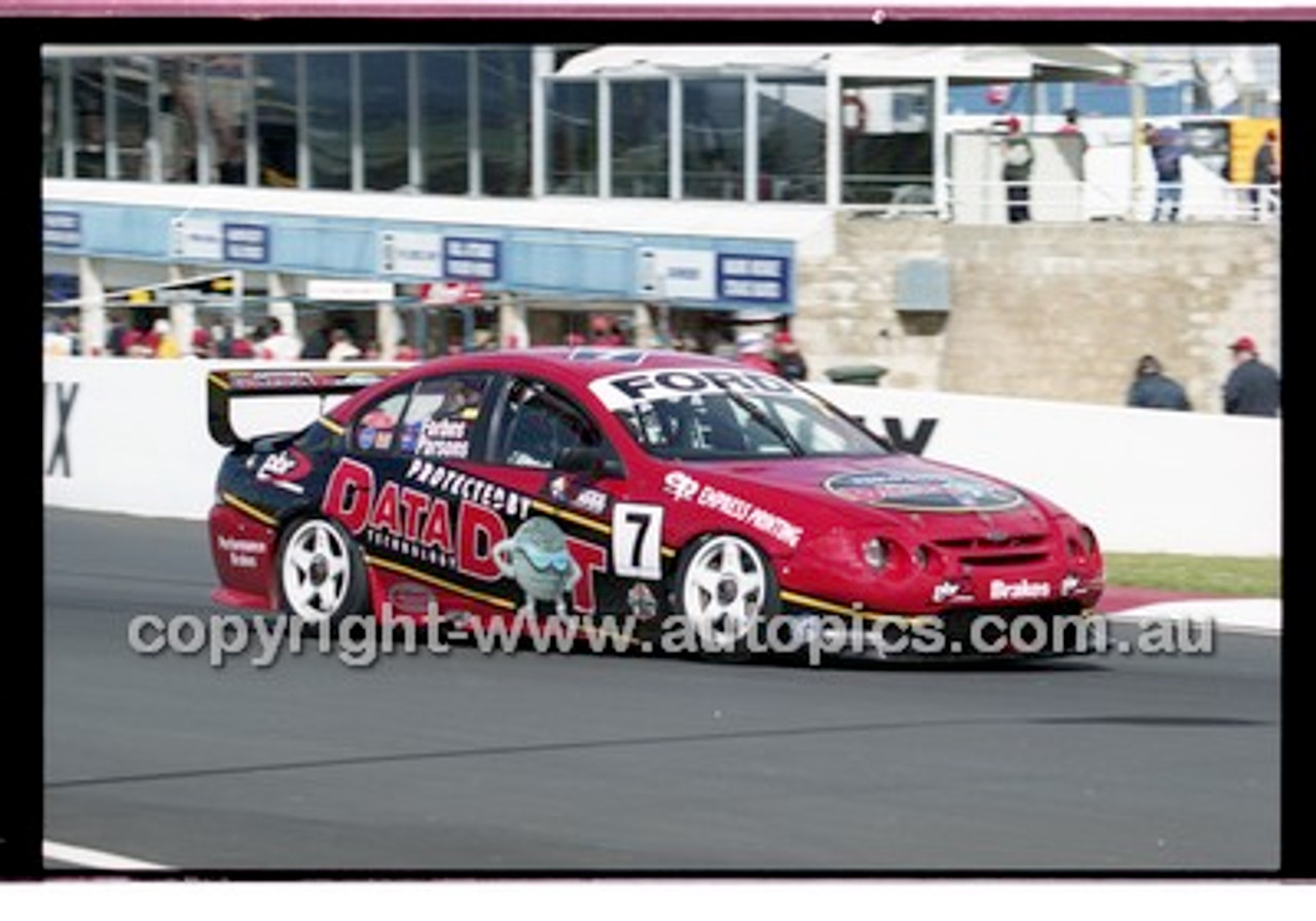 Bathurst 1000, 2001 - Photographer Marshall Cass - Code 01-MC-B01-991