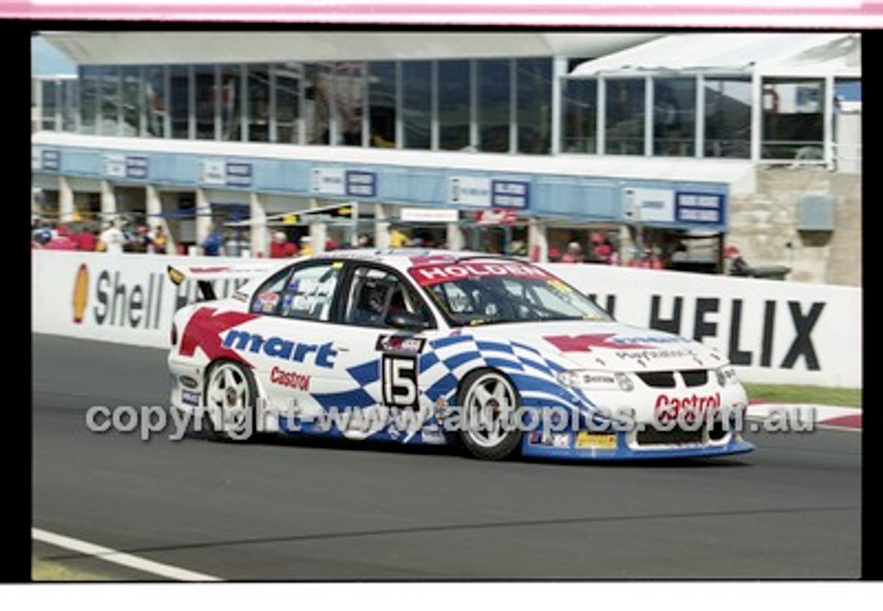 Bathurst 1000, 2001 - Photographer Marshall Cass - Code 01-MC-B01-994