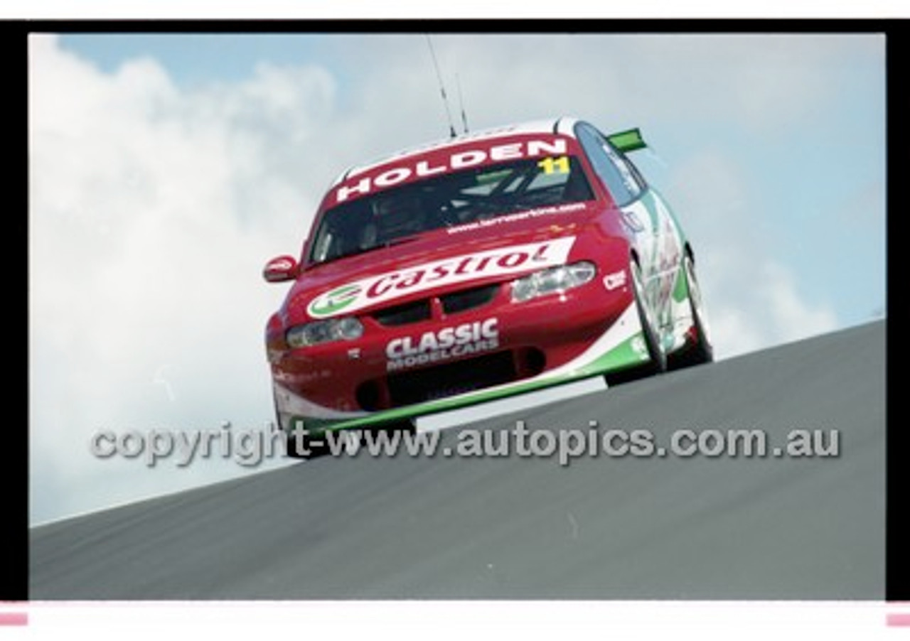 Bathurst 1000, 2001 - Photographer Marshall Cass - Code 01-MC-B01-1027