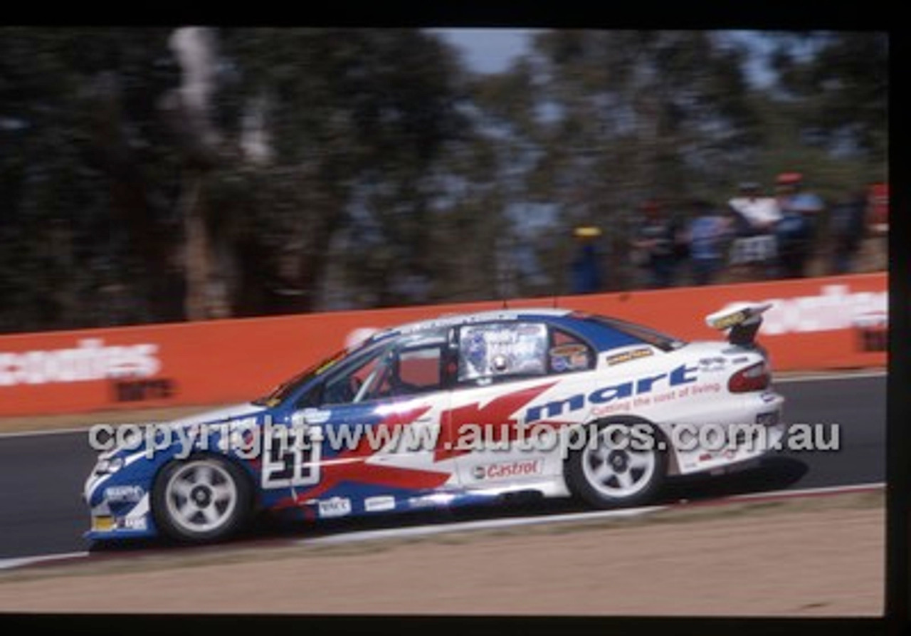 Bathurst 1000, 2002 - Photographer Marshall Cass - Code 02-B02-085