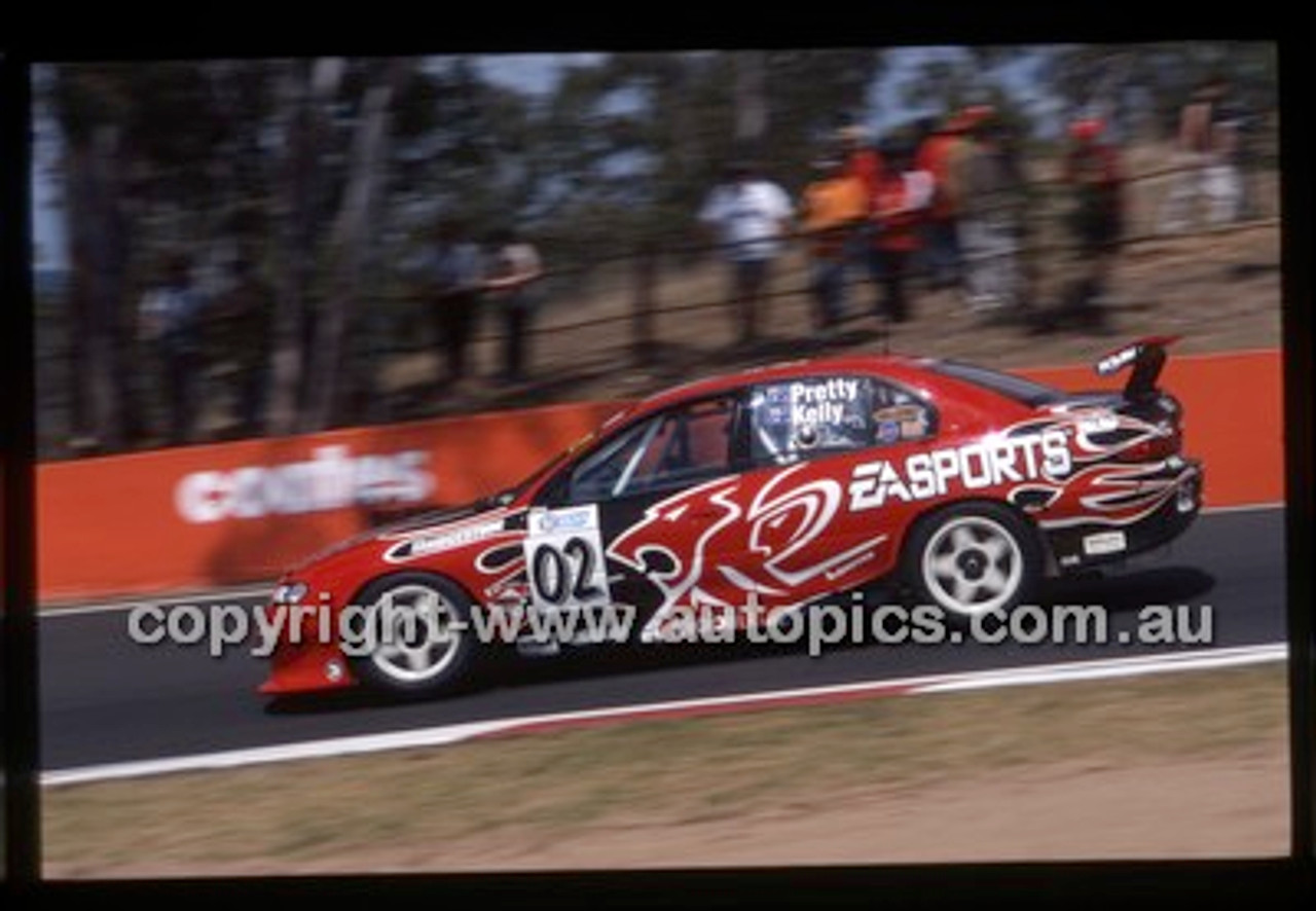 Bathurst 1000, 2002 - Photographer Marshall Cass - Code 02-B02-109