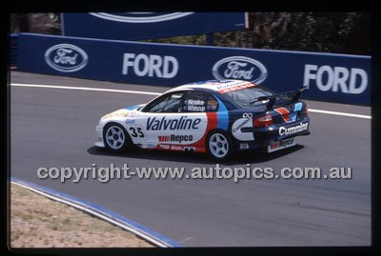 Bathurst 1000, 2002 - Photographer Marshall Cass - Code 02-B02-132