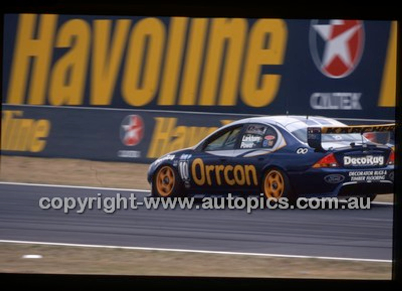 Bathurst 1000, 2002 - Photographer Marshall Cass - Code 02-B02-170