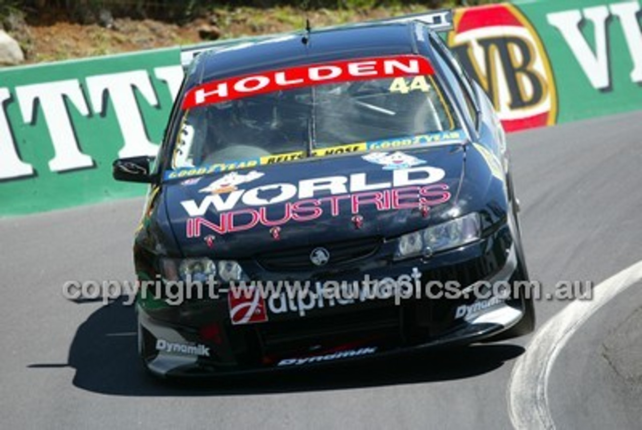 Bathurst 1000, 2003 -  Photographer Marshall Cass - Code 03-MC-B03-020