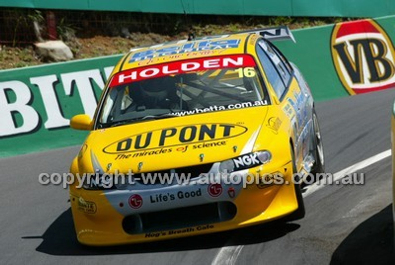 Bathurst 1000, 2003 -  Photographer Marshall Cass - Code 03-MC-B03-027