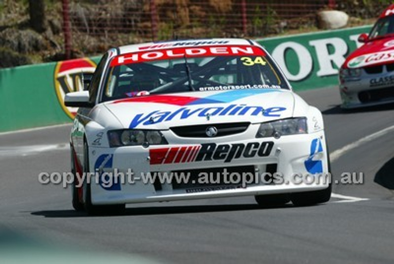 Bathurst 1000, 2003 -  Photographer Marshall Cass - Code 03-MC-B03-051