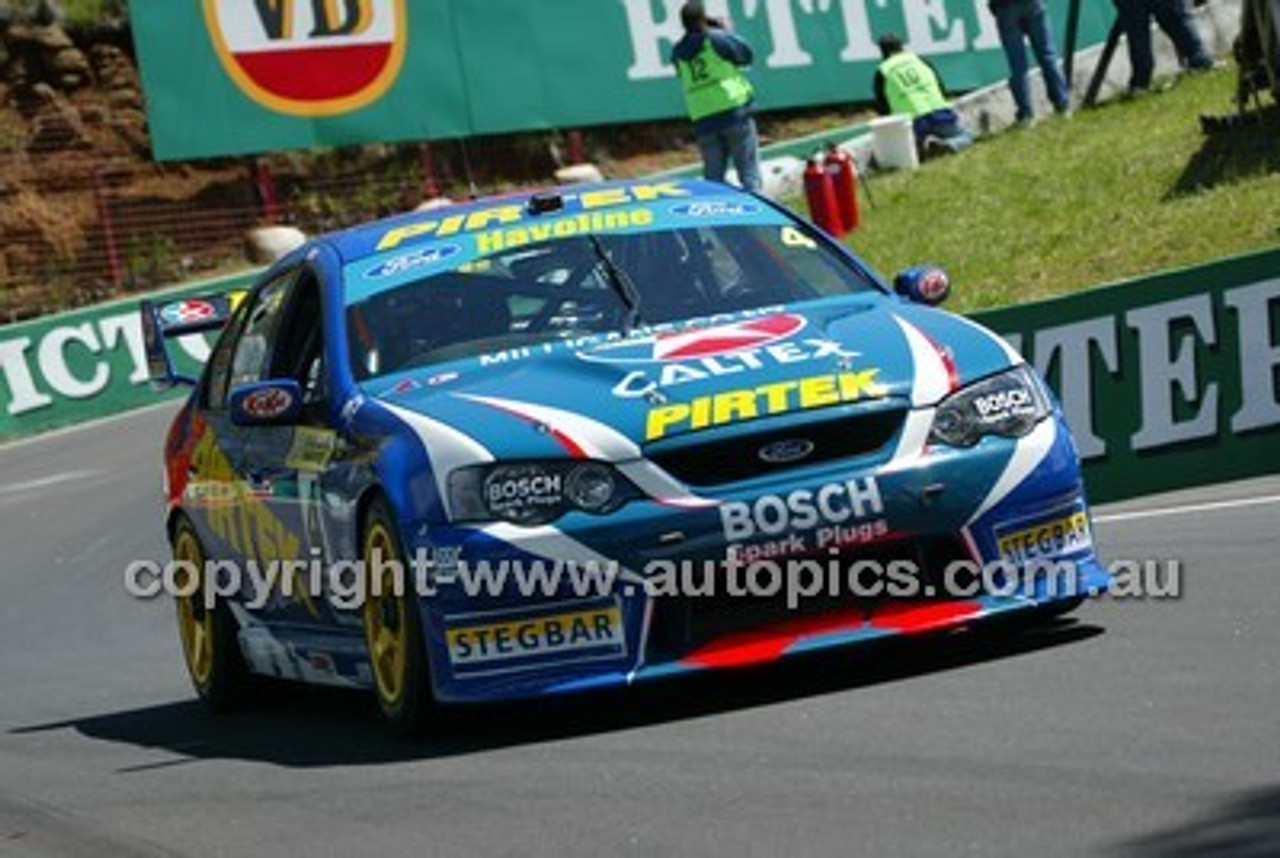 Bathurst 1000, 2003 -  Photographer Marshall Cass - Code 03-MC-B03-057