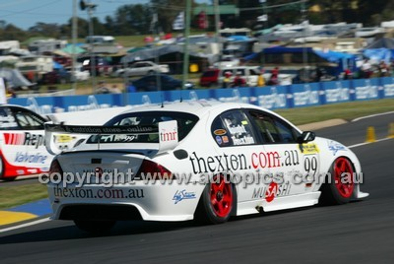 Bathurst 1000, 2003 -  Photographer Marshall Cass - Code 03-MC-B03-111