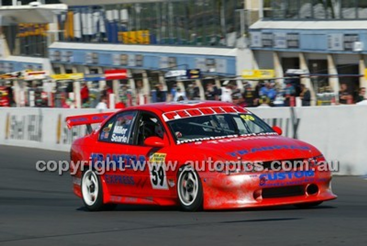 Bathurst 1000, 2003 -  Photographer Marshall Cass - Code 03-MC-B03-125