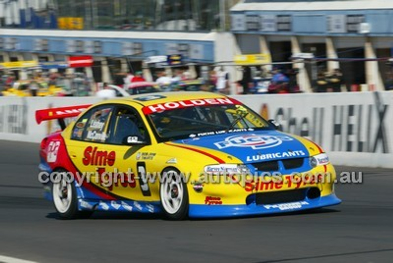 Bathurst 1000, 2003 -  Photographer Marshall Cass - Code 03-MC-B03-131