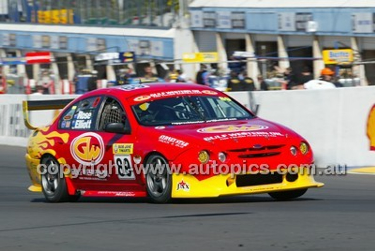 Bathurst 1000, 2003 -  Photographer Marshall Cass - Code 03-MC-B03-133