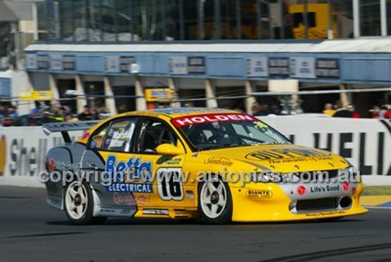 Bathurst 1000, 2003 -  Photographer Marshall Cass - Code 03-MC-B03-137