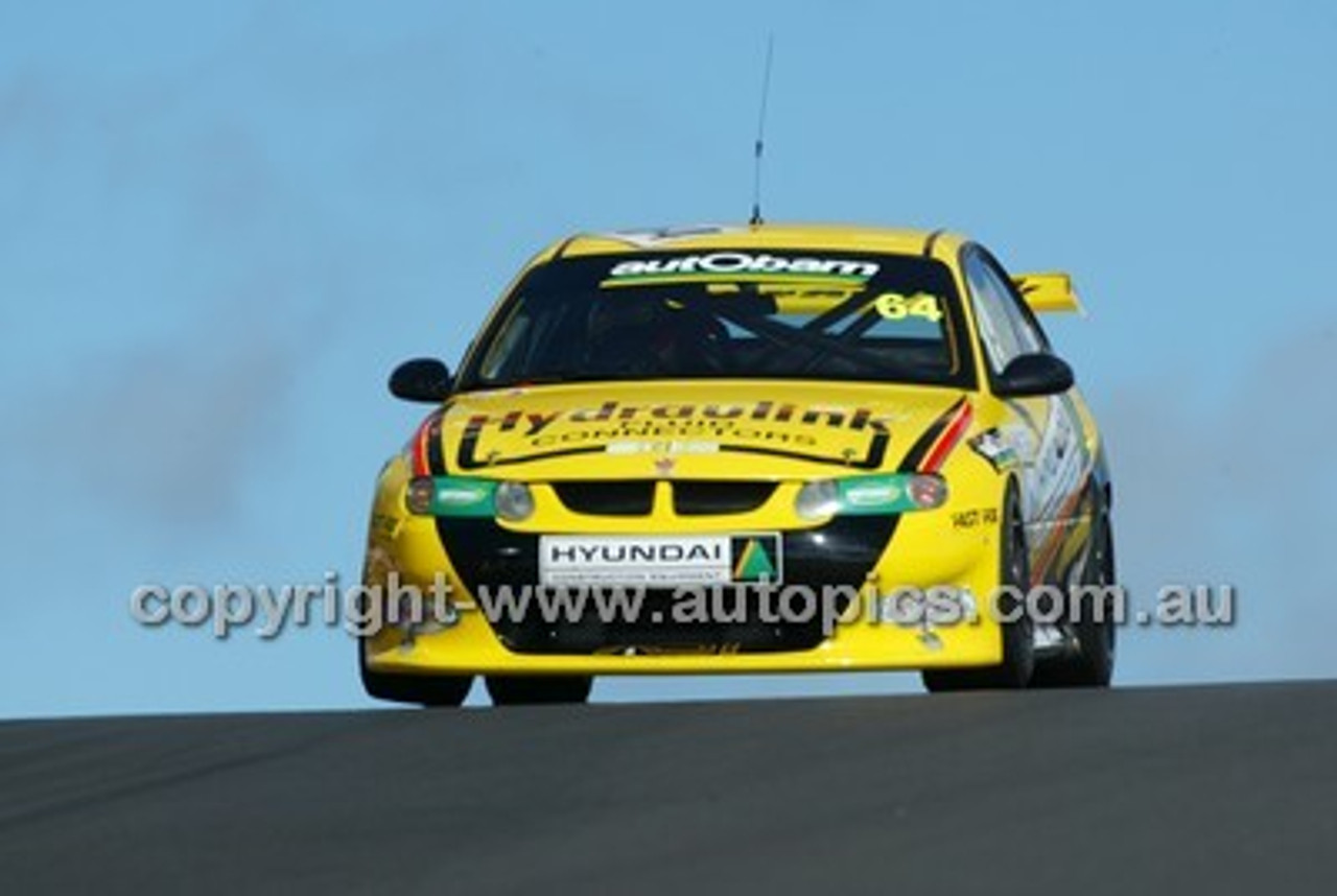 Bathurst 1000, 2003 -  Photographer Marshall Cass - Code 03-MC-B03-163