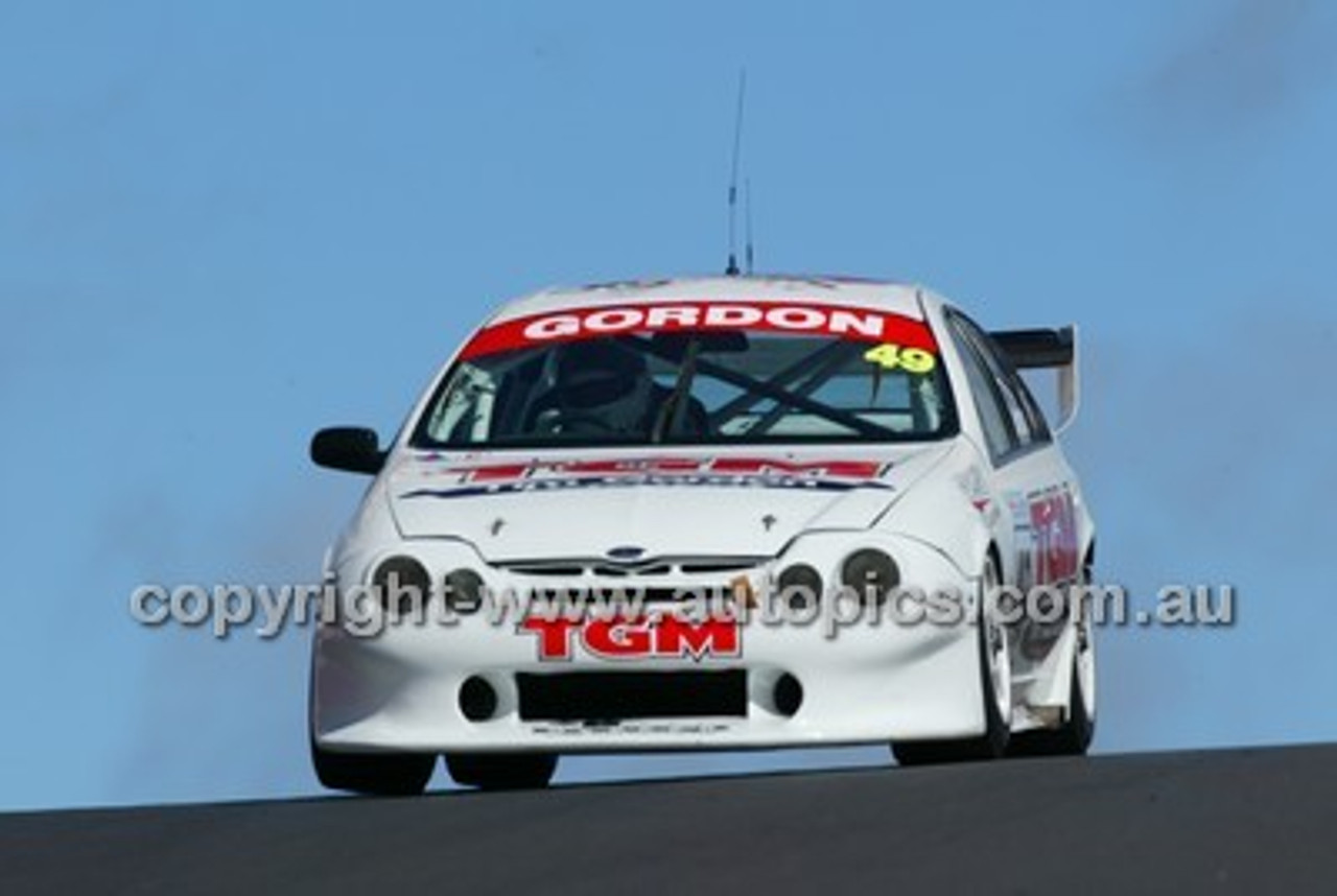 Bathurst 1000, 2003 -  Photographer Marshall Cass - Code 03-MC-B03-164