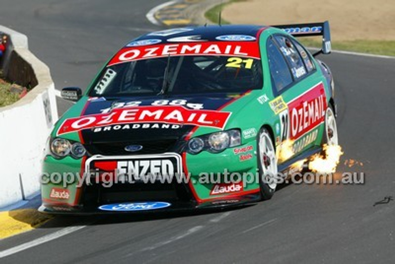 Bathurst 1000, 2003 -  Photographer Marshall Cass - Code 03-MC-B03-217