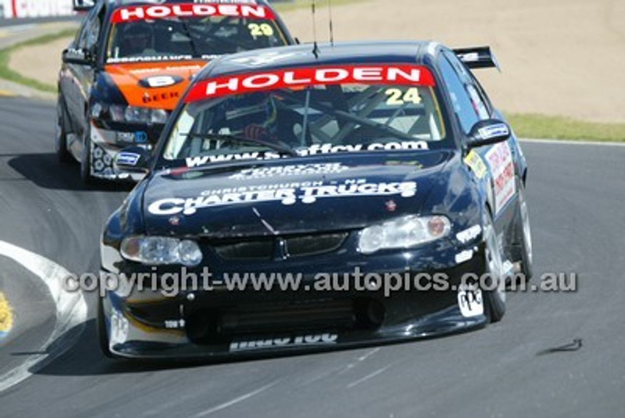 Bathurst 1000, 2003 -  Photographer Marshall Cass - Code 03-MC-B03-235