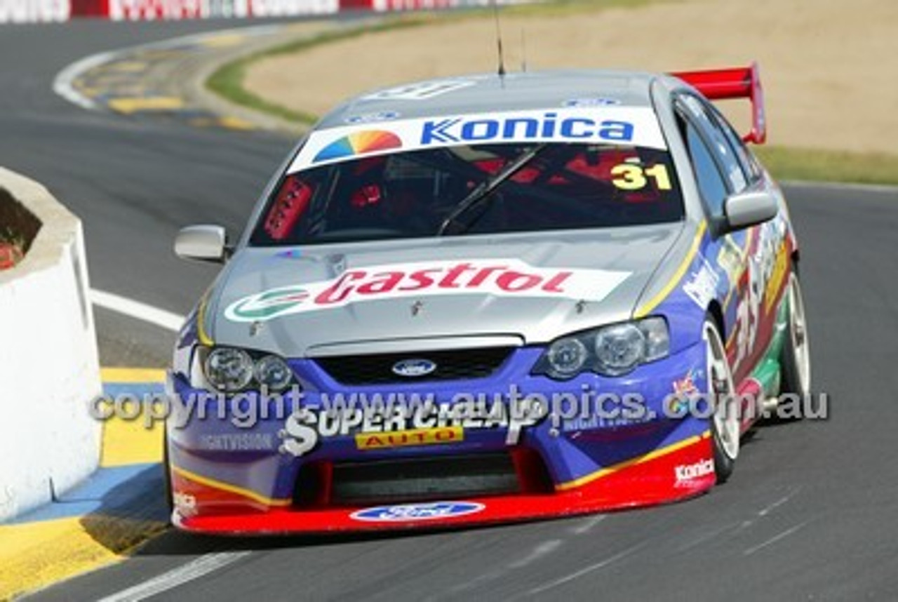 Bathurst 1000, 2003 -  Photographer Marshall Cass - Code 03-MC-B03-236