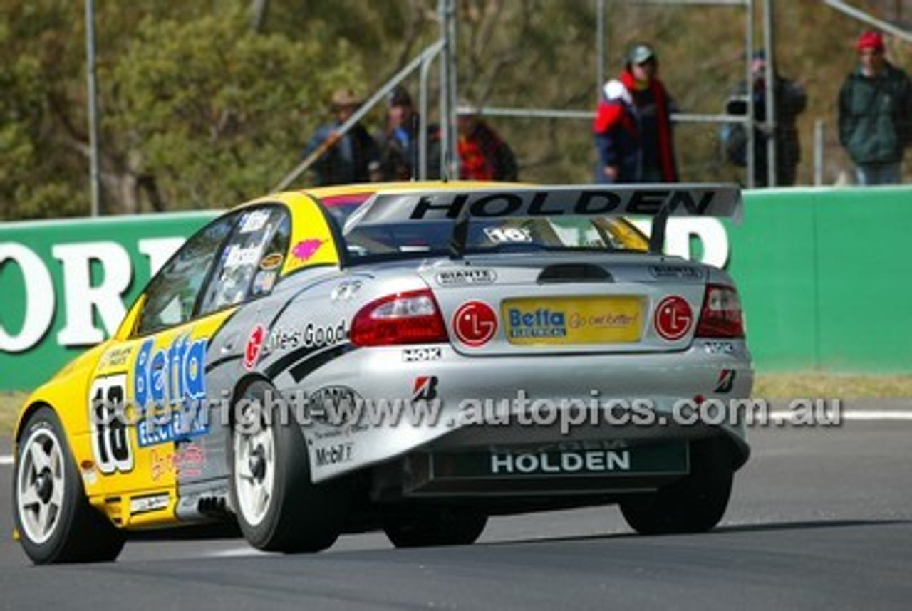 Bathurst 1000, 2003 -  Photographer Marshall Cass - Code 03-MC-B03-240