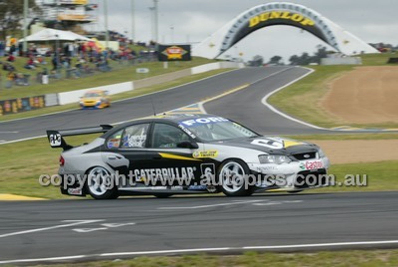 Bathurst 1000, 2003 -  Photographer Marshall Cass - Code 03-MC-B03-346