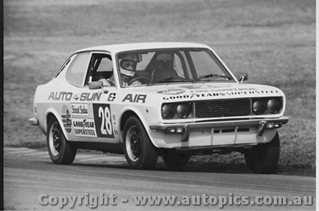 81002  -  Rod Barrett  -  Fiat 128 - Oran Park 1981