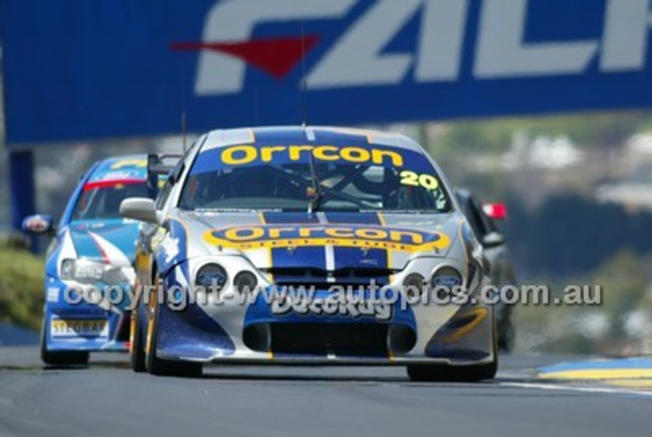 Bathurst 1000, 2003 -  Photographer Marshall Cass - Code 03-MC-B03-698