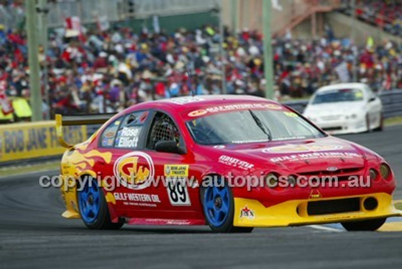 Bathurst 1000, 2003 -  Photographer Marshall Cass - Code 03-MC-B03-734