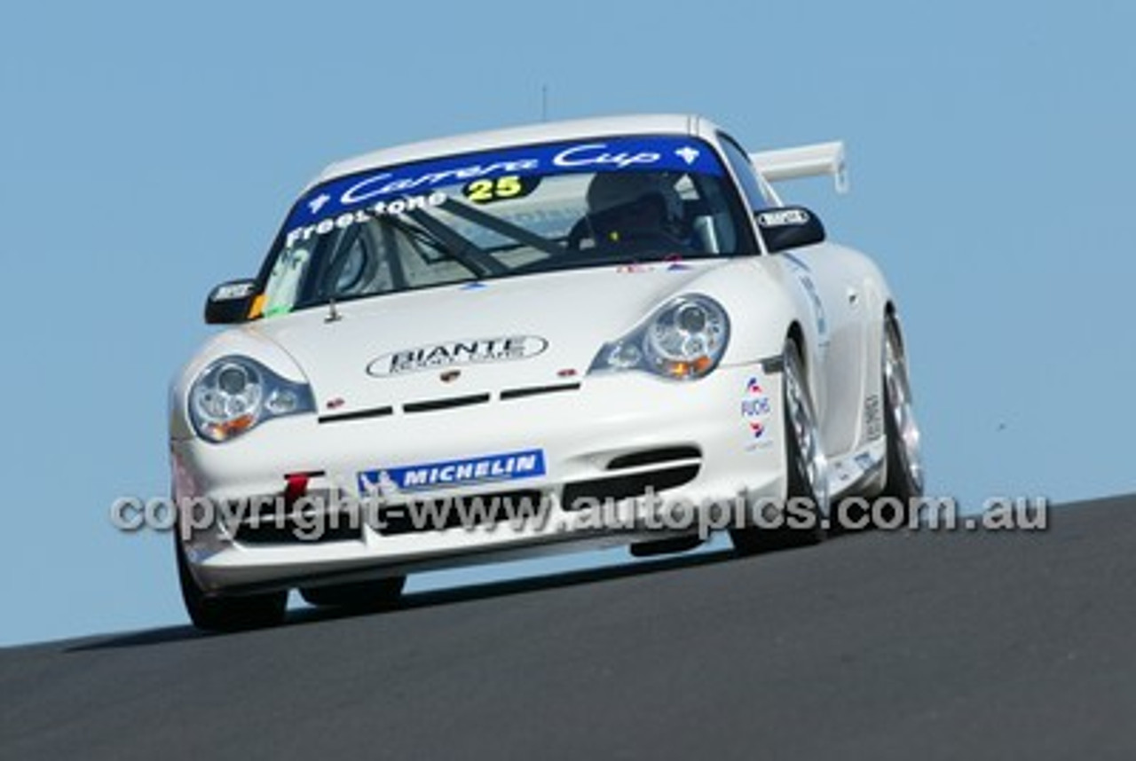 Bathurst 1000, 2004 -  Photographer Marshall Cass - Code 04-MC-B04-009