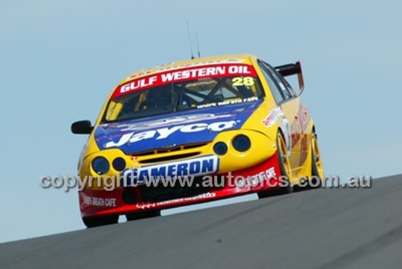 Bathurst 1000, 2004 -  Photographer Marshall Cass - Code 04-MC-B04-042