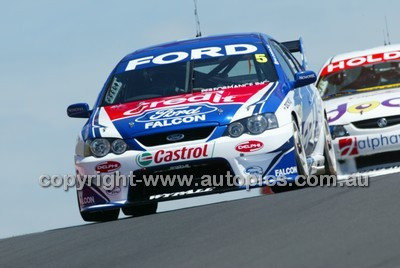 Bathurst 1000, 2004 -  Photographer Marshall Cass - Code 04-MC-B04-064
