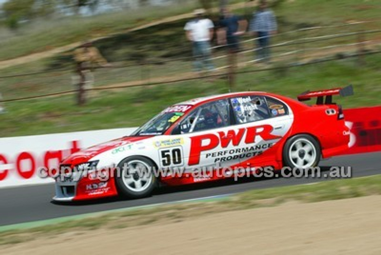 Bathurst 1000, 2004 -  Photographer Marshall Cass - Code 04-MC-B04-115